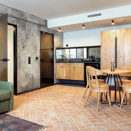 Nomadic Urban Premium Hotel apartamentowy 4*