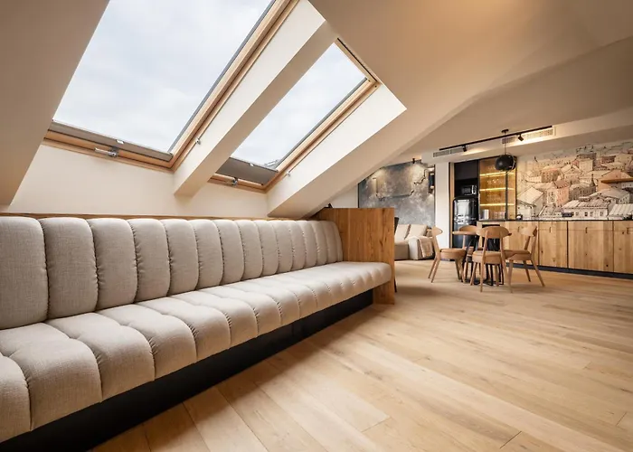 Nomadic Urban Premium