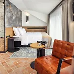 Aparthotel Nomadic Urban Premium
