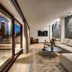 Nomadic Urban Premium Aparthotel