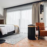 Nomadic Urban Premium Aparthotel Cracovia