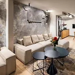 Nomadic Urban Premium 4*