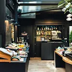 Aparthotel Nomadic Urban Premium