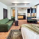 Nomadic Urban Premium شقة فندقية كراكوفيا