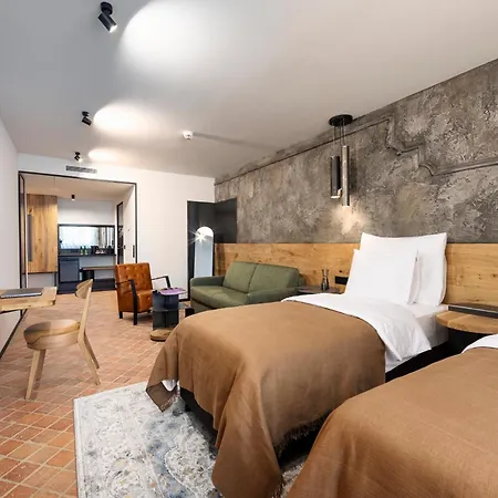 Aparthotel Nomadic Urban Premium *