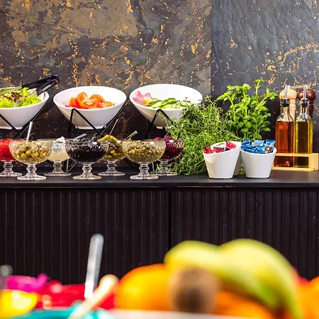 Nomadic Urban Premium 4*