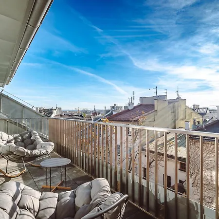Nomadic Urban Premium 4*