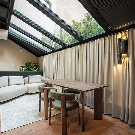 Lejlighedshotel Nomadic Urban Premium 4*