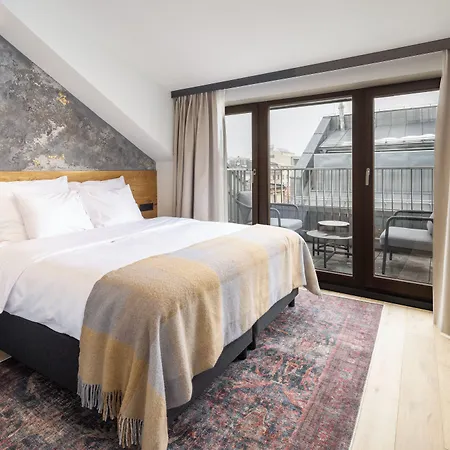 Nomadic Urban Premium 4*
