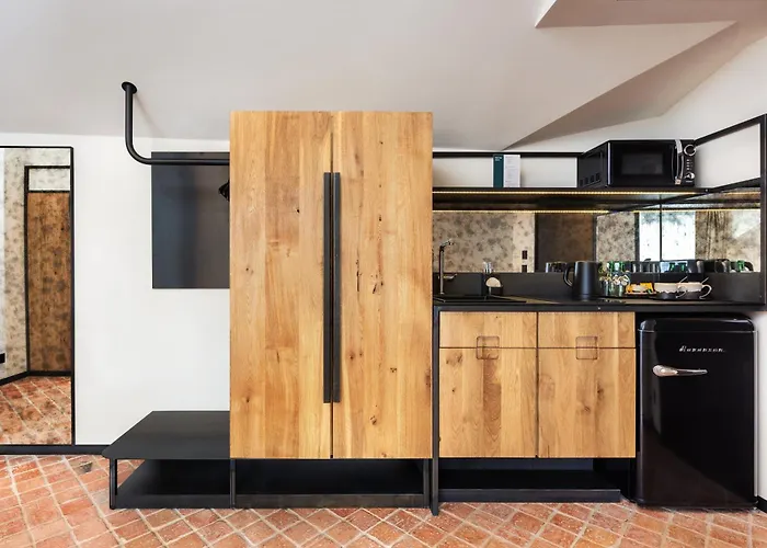 מלון דירות Nomadic Urban Premium 4*