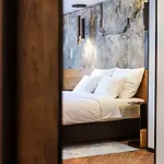 Aparthotel Nomadic Urban Premium 4*