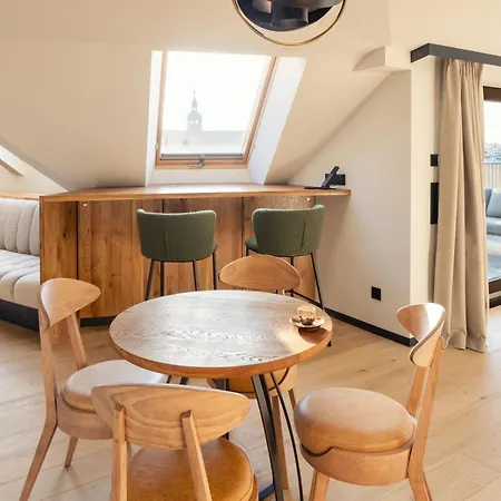 Nomadic Urban Premium 4*